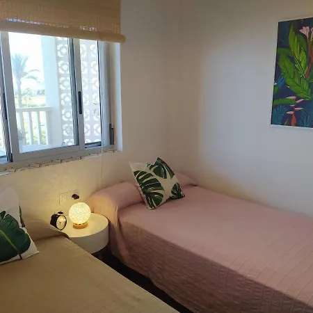- Playa Amerador - Carrer De Gaianes, 4 *