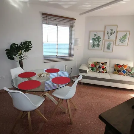 - Playa Amerador - Carrer De Gaianes, 4 Apartment